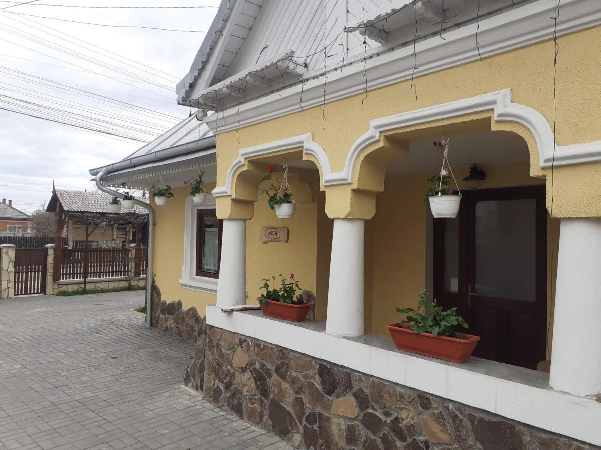 Casuta De Poveste Targu Neamt Ngoại thất bức ảnh