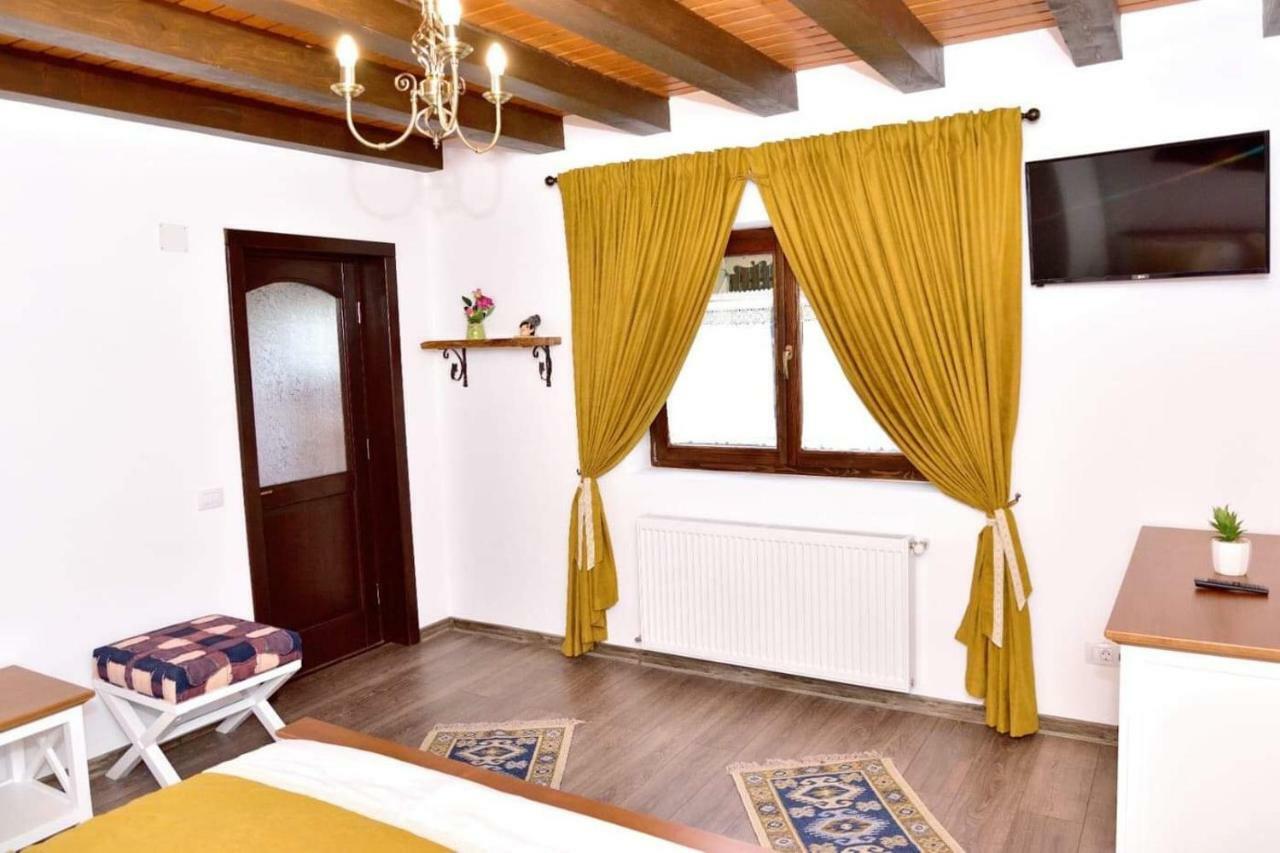 Casuta De Poveste Targu Neamt Ngoại thất bức ảnh